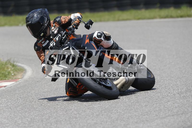 /27 12.06.2025 Ducati Schweiz Trackday Warmup  ADR/gruen-vert/27